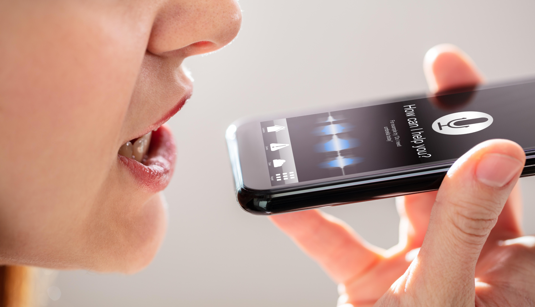 Customer using voice assistant to search and shop, illustrating voice commerce in top ecommerce trends in 2026