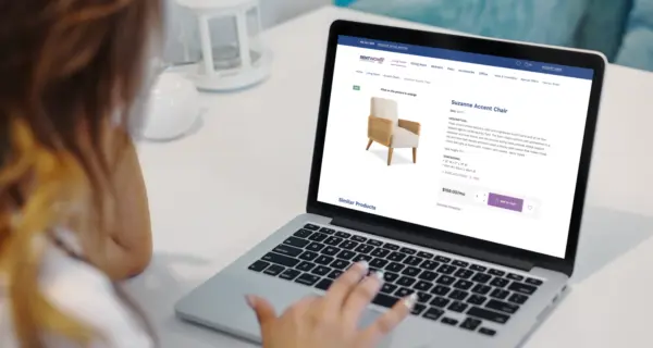 Mockup of a woman working on a macbook 2316 el1 3